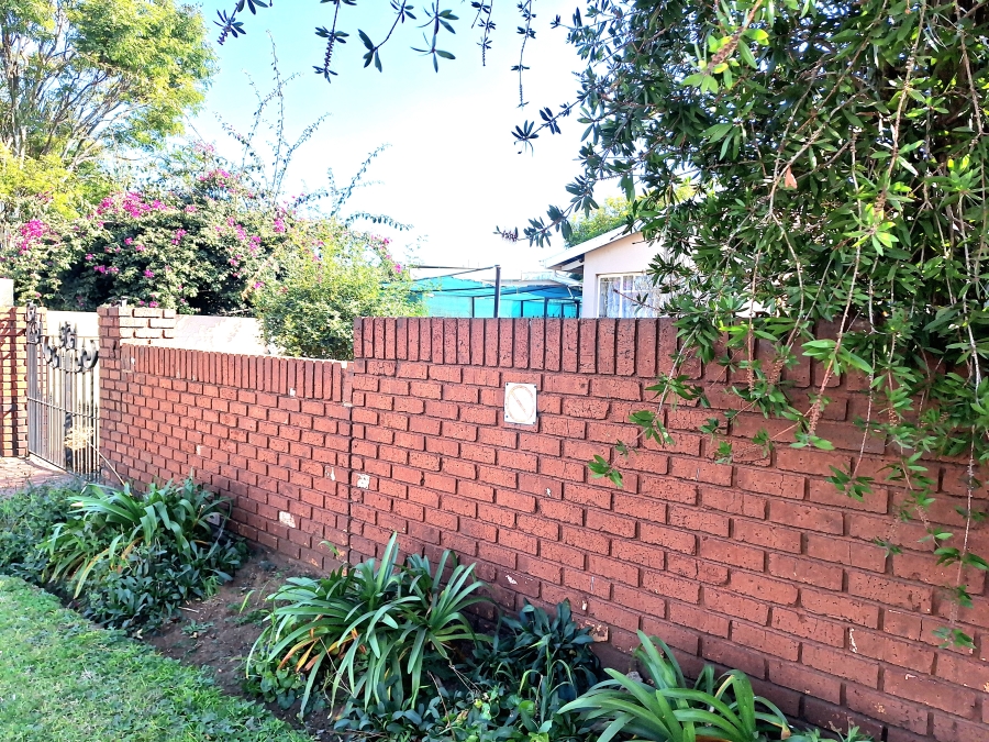 4 Bedroom Property for Sale in Sophiatown Gauteng