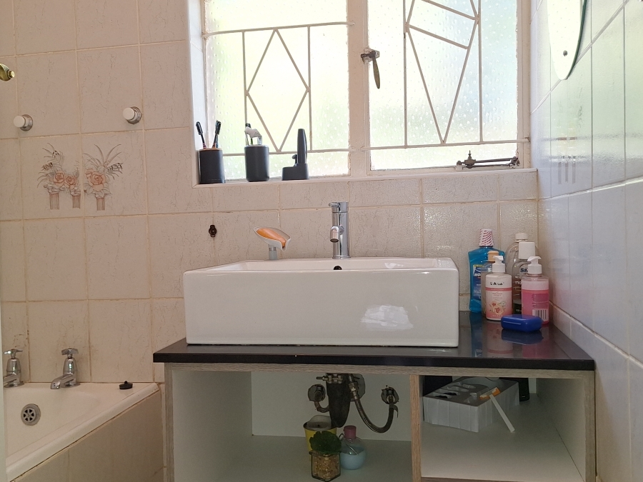 4 Bedroom Property for Sale in Sophiatown Gauteng