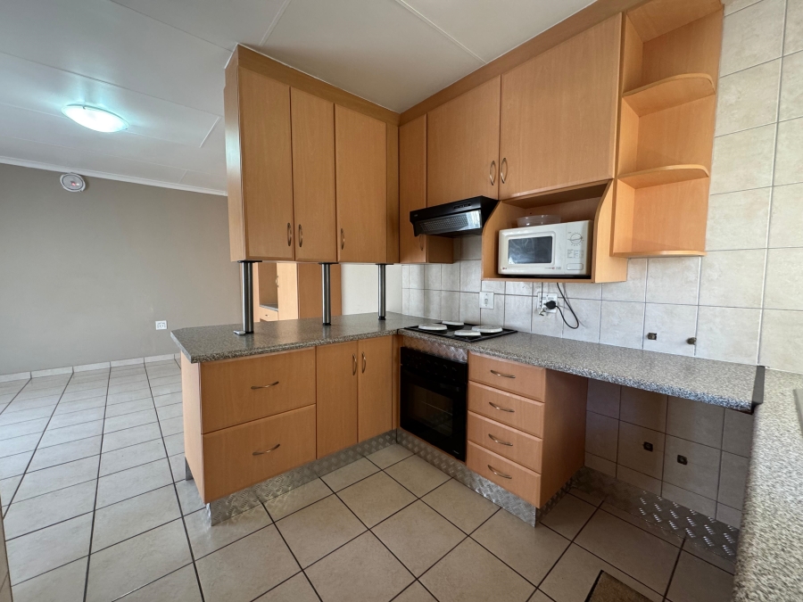 8 Bedroom Property for Sale in Birchleigh Gauteng