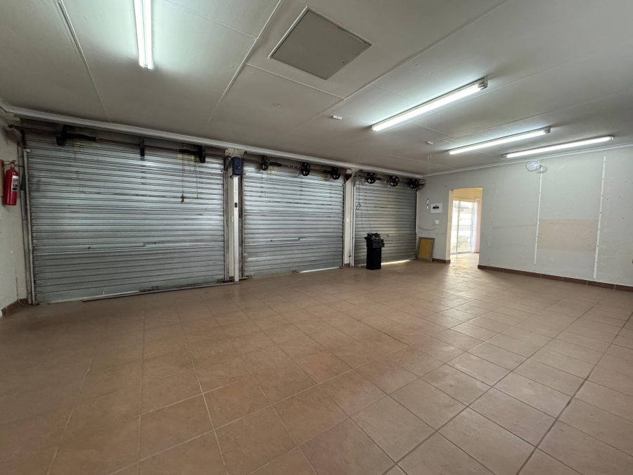 8 Bedroom Property for Sale in Birchleigh Gauteng