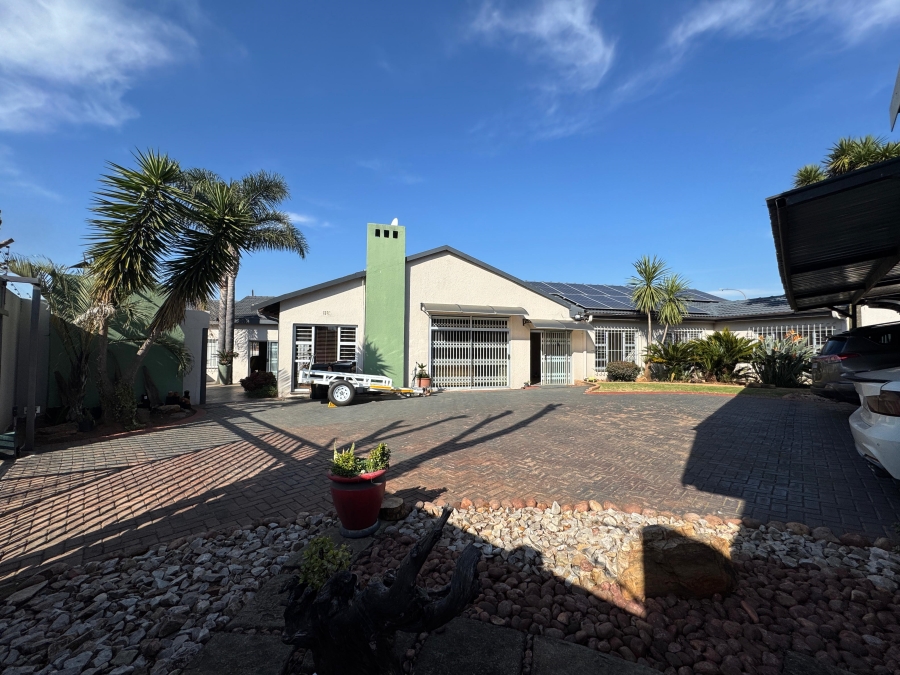 8 Bedroom Property for Sale in Birchleigh Gauteng