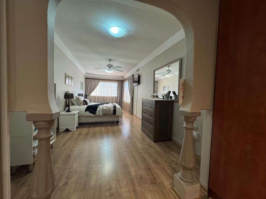 8 Bedroom Property for Sale in Birchleigh Gauteng