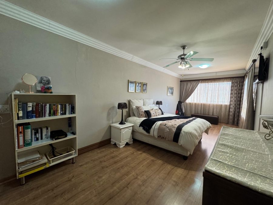 8 Bedroom Property for Sale in Birchleigh Gauteng