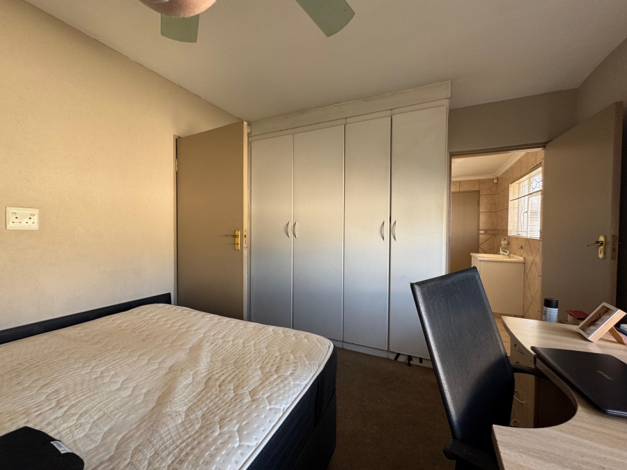 8 Bedroom Property for Sale in Birchleigh Gauteng
