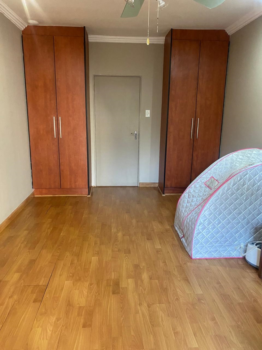 8 Bedroom Property for Sale in Birchleigh Gauteng