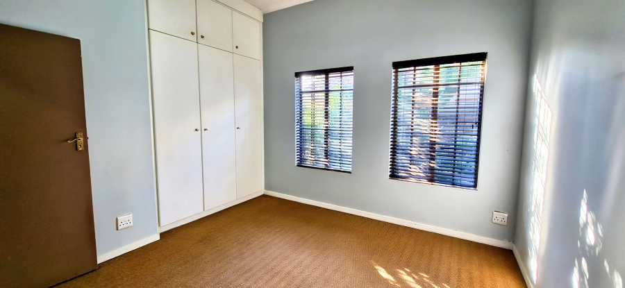 2 Bedroom Property for Sale in Annlin Gauteng