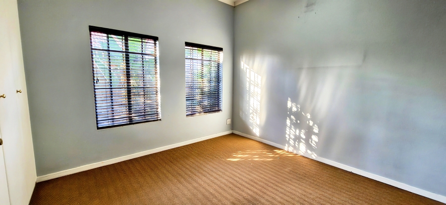 2 Bedroom Property for Sale in Annlin Gauteng