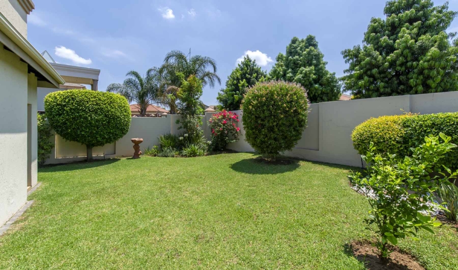 3 Bedroom Property for Sale in Greenstone Hill Gauteng