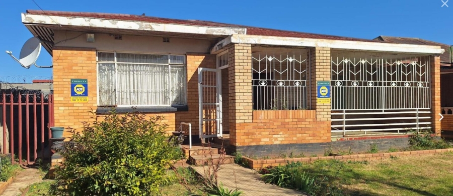 4 Bedroom Property for Sale in Glenesk Gauteng