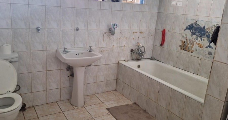 4 Bedroom Property for Sale in Glenesk Gauteng