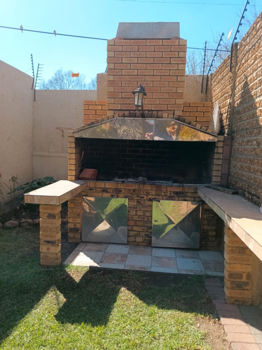 4 Bedroom Property for Sale in Germiston South Gauteng