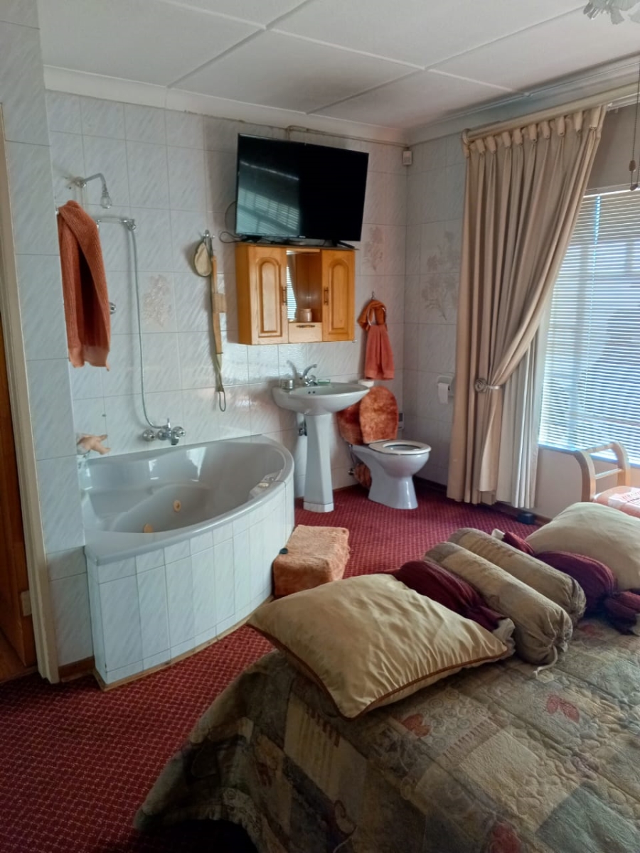 4 Bedroom Property for Sale in Germiston South Gauteng
