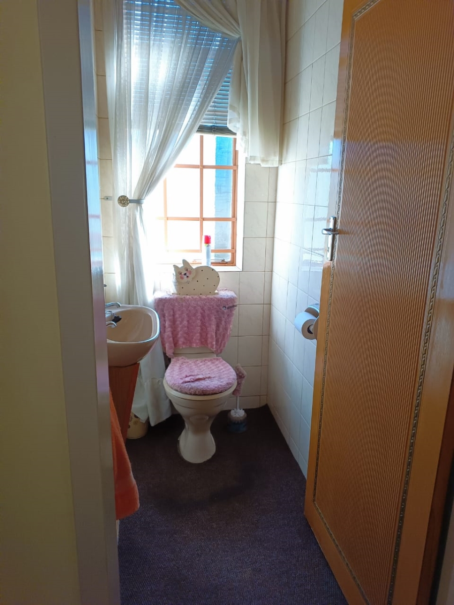 4 Bedroom Property for Sale in Germiston South Gauteng