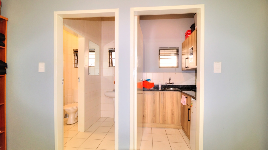 To Let commercial Property for Rent in Northcliff Gauteng