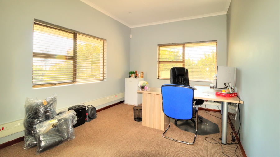 To Let commercial Property for Rent in Northcliff Gauteng