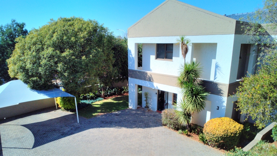 To Let commercial Property for Rent in Northcliff Gauteng