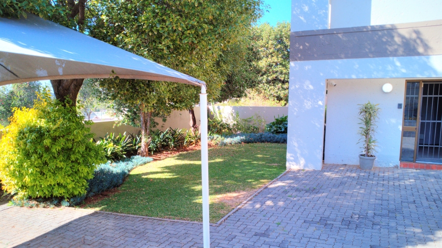 To Let commercial Property for Rent in Northcliff Gauteng