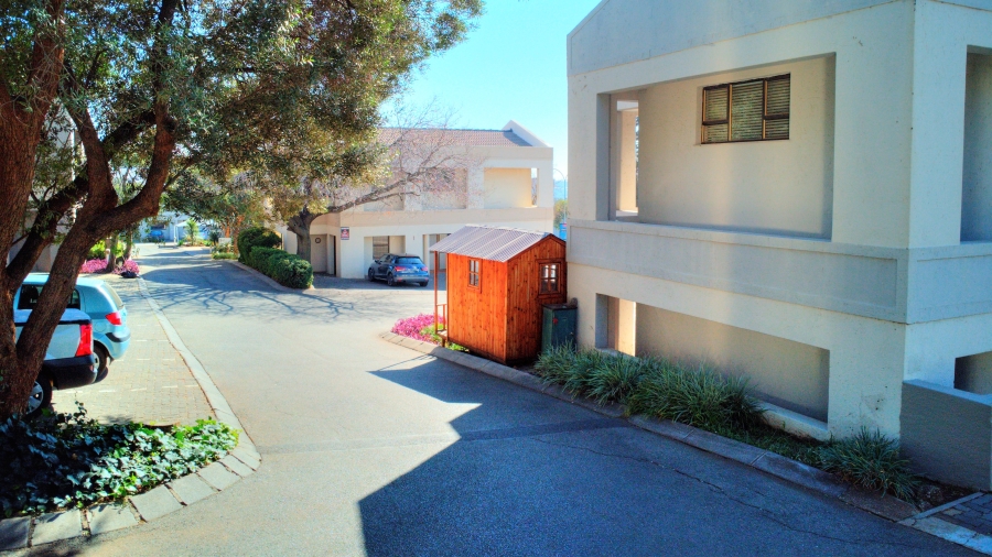 To Let commercial Property for Rent in Northcliff Gauteng