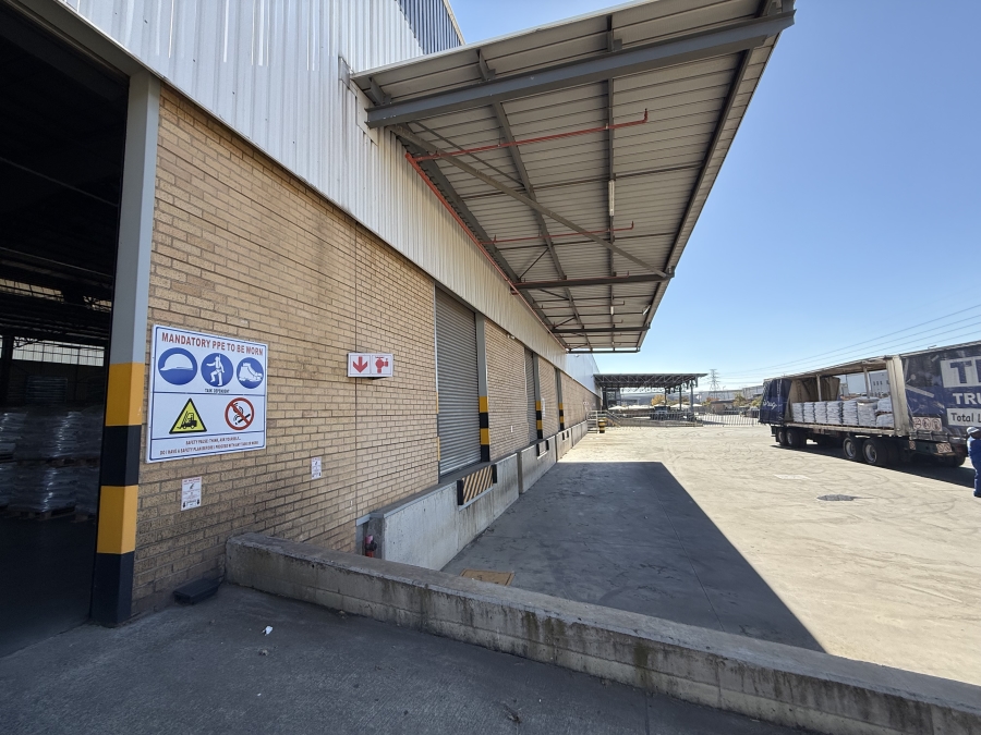 Commercial Property for Sale in Gosforth Park Gauteng