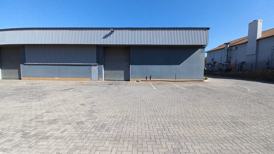 To Let commercial Property for Rent in Linbro Park Gauteng