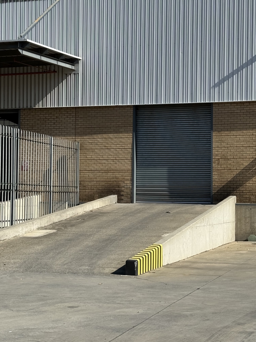To Let commercial Property for Rent in Gosforth Park Gauteng