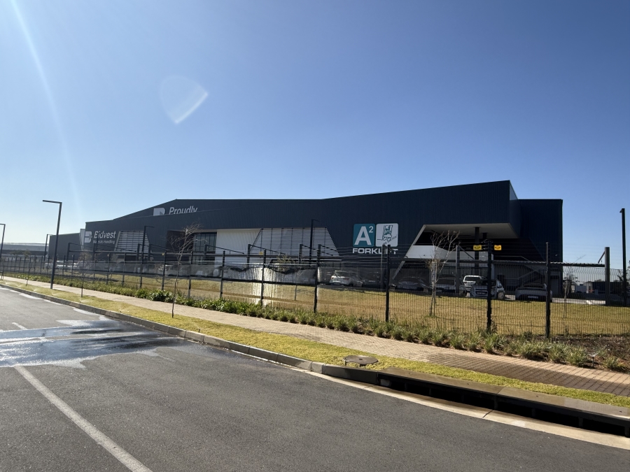 To Let commercial Property for Rent in Gosforth Park Gauteng