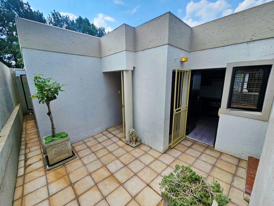 2 Bedroom Property for Sale in Morningside Gauteng
