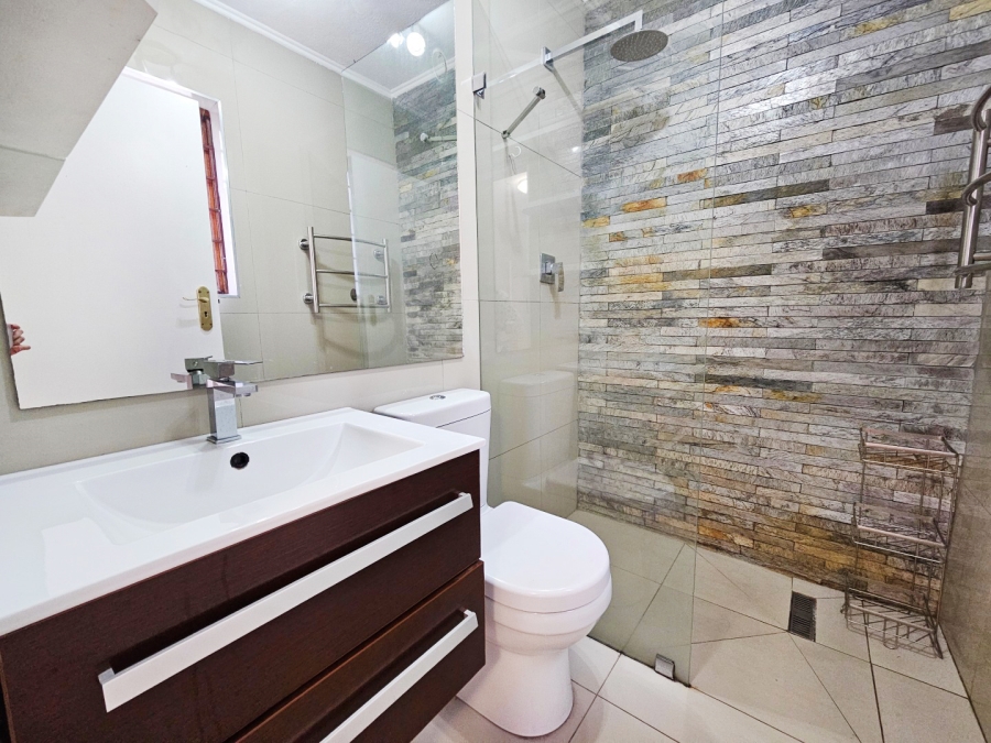 2 Bedroom Property for Sale in Morningside Gauteng