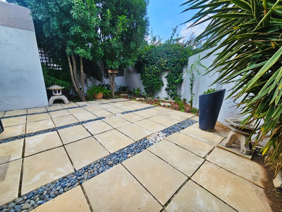 2 Bedroom Property for Sale in Morningside Gauteng