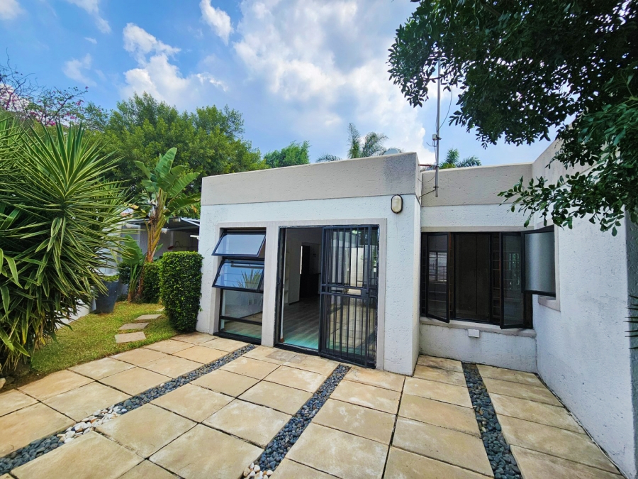 2 Bedroom Property for Sale in Morningside Gauteng