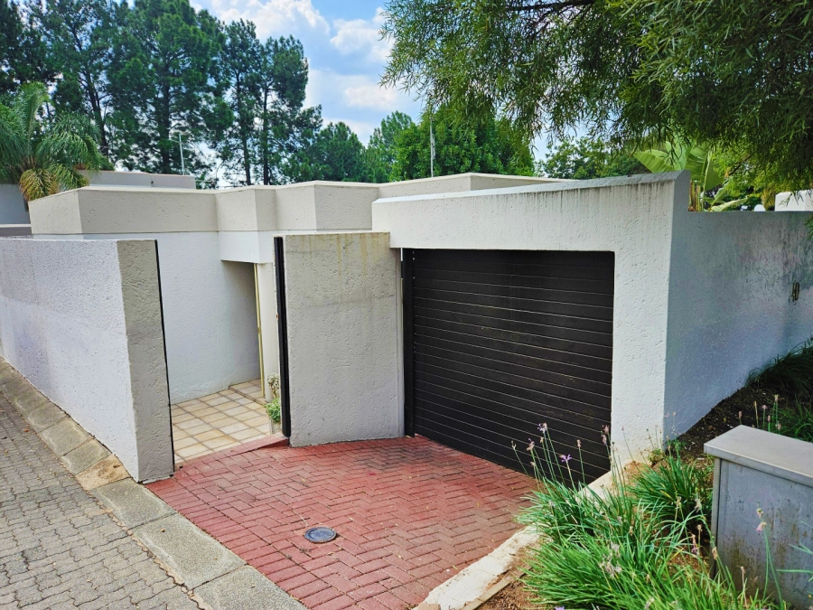 2 Bedroom Property for Sale in Morningside Gauteng