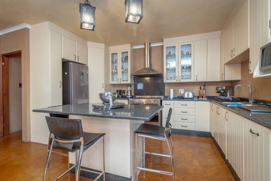 12 Bedroom Property for Sale in Ferndale Gauteng