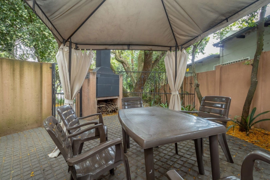 12 Bedroom Property for Sale in Ferndale Gauteng