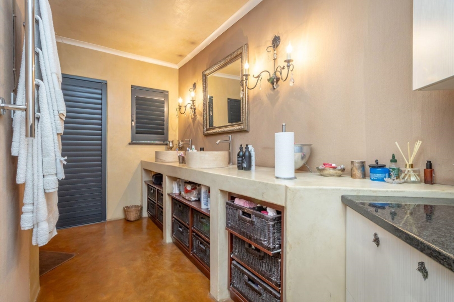 12 Bedroom Property for Sale in Ferndale Gauteng