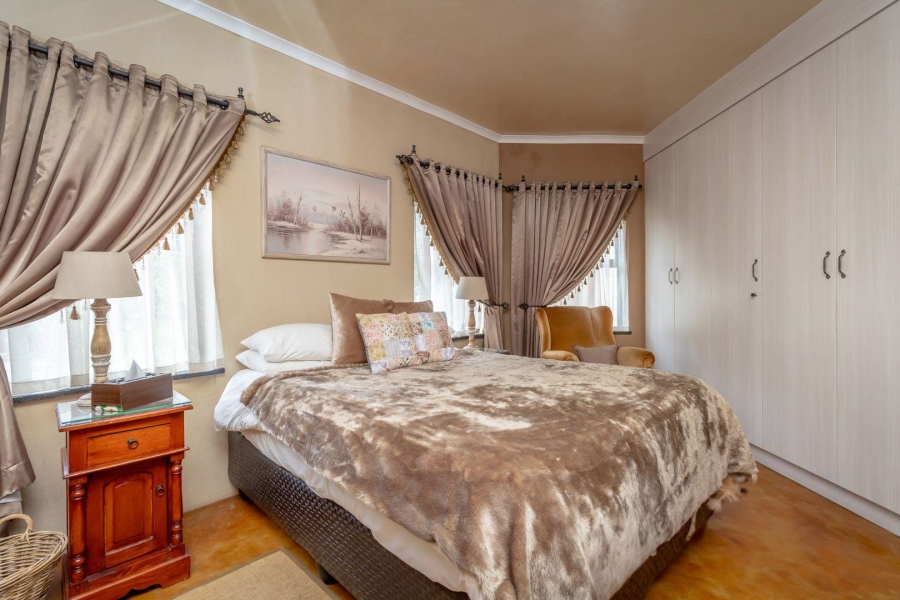 12 Bedroom Property for Sale in Ferndale Gauteng