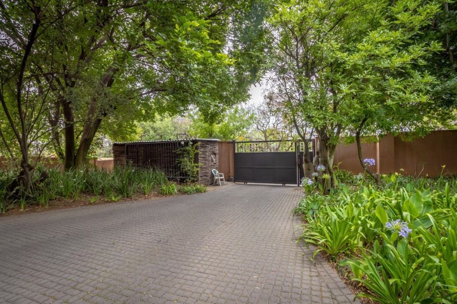 12 Bedroom Property for Sale in Ferndale Gauteng