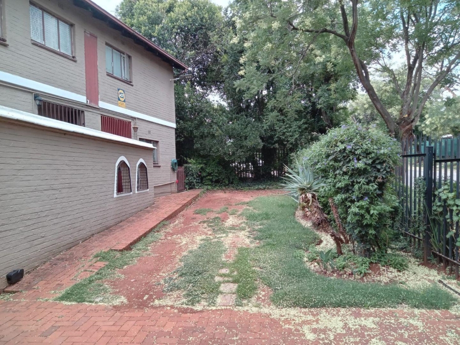 2 Bedroom Property for Sale in Windsor East Gauteng
