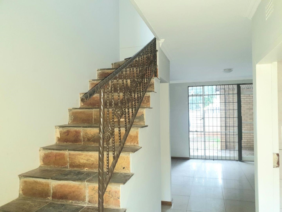 2 Bedroom Property for Sale in Windsor East Gauteng