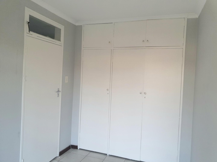 2 Bedroom Property for Sale in Windsor East Gauteng