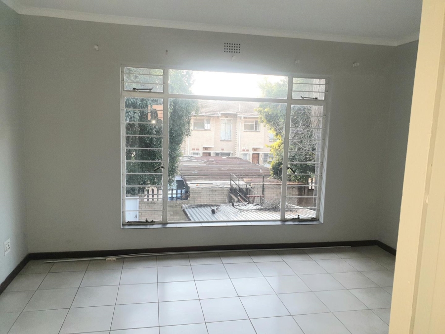 2 Bedroom Property for Sale in Windsor East Gauteng