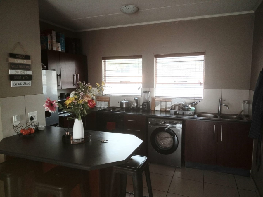 2 Bedroom Property for Sale in Ferndale Gauteng