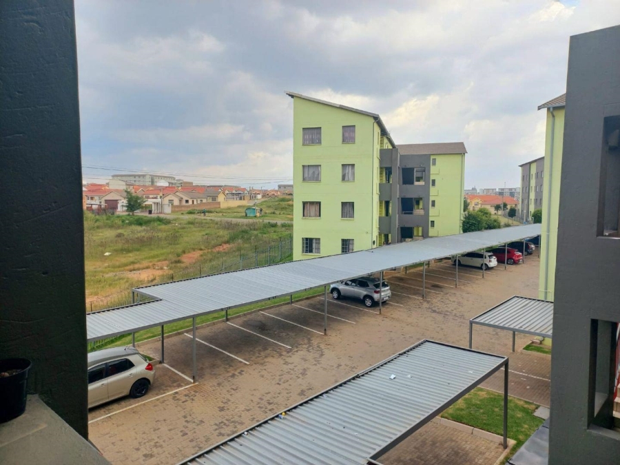 2 Bedroom Property for Sale in Fleurhof Gauteng