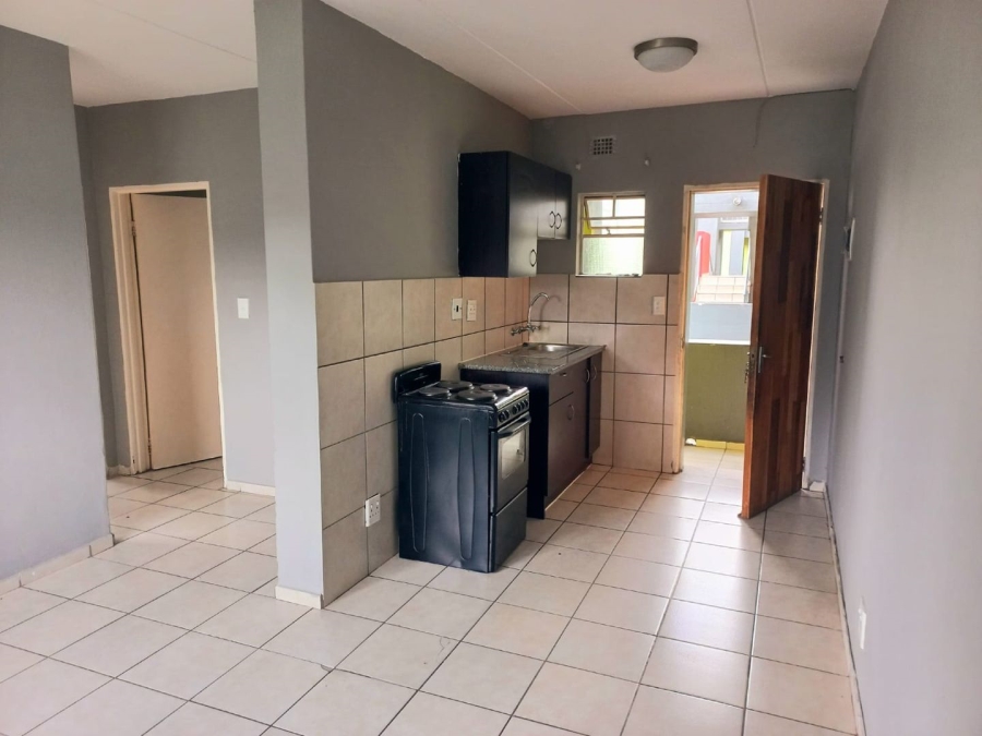 2 Bedroom Property for Sale in Fleurhof Gauteng