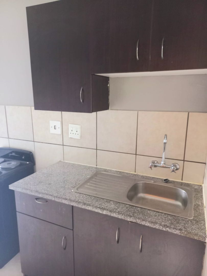 2 Bedroom Property for Sale in Fleurhof Gauteng