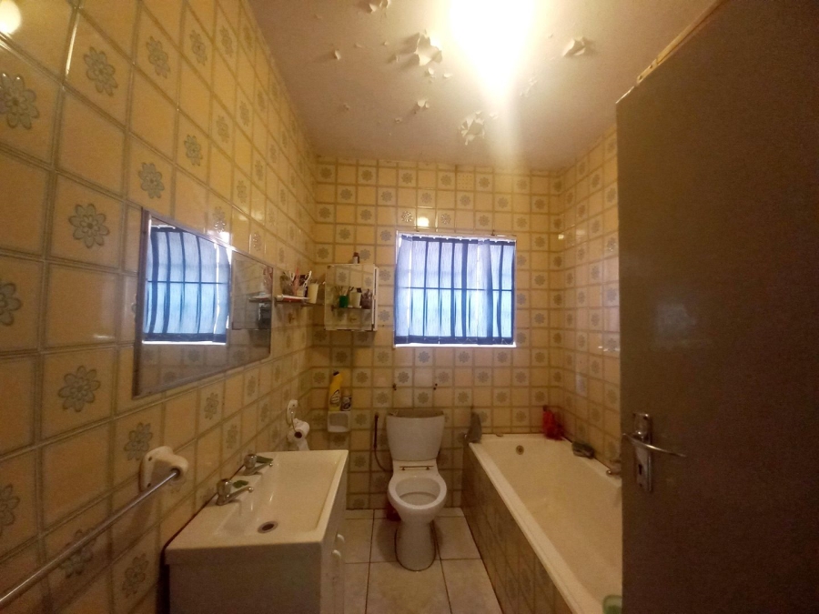 3 Bedroom Property for Sale in Kenilworth Gauteng