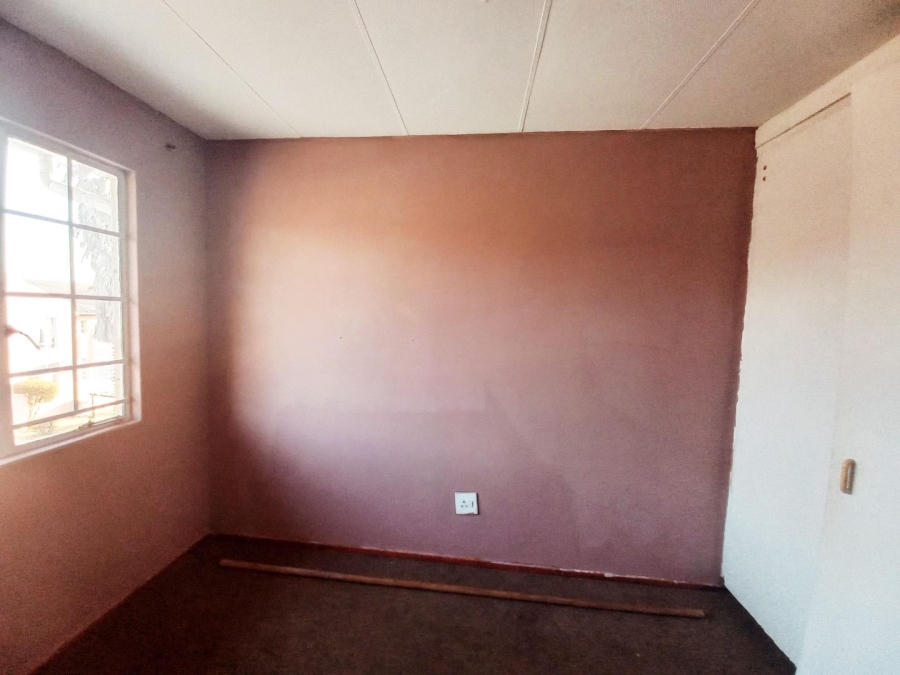 2 Bedroom Property for Sale in Lindhaven Gauteng