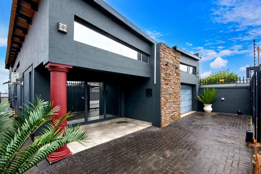 3 Bedroom Property for Sale in Protea Glen Gauteng