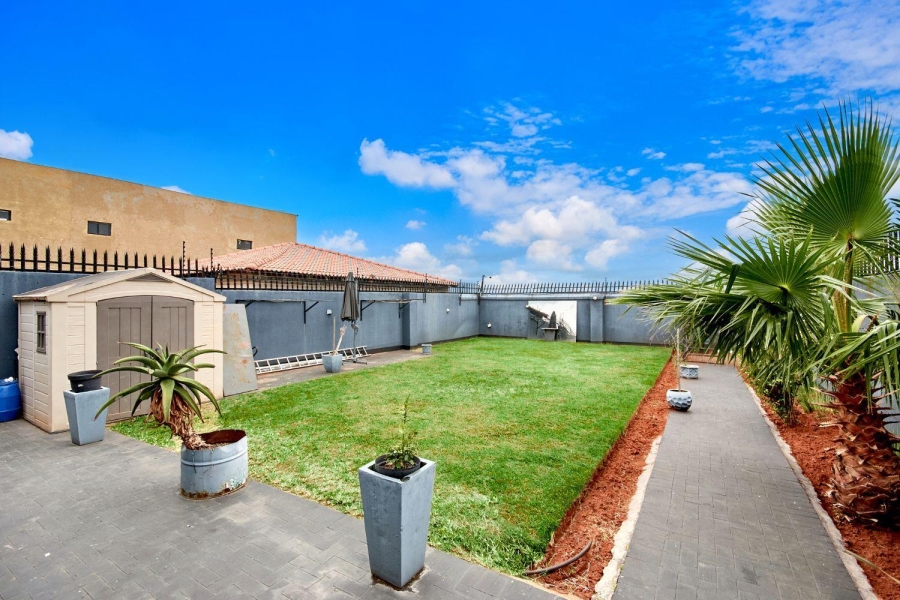 3 Bedroom Property for Sale in Protea Glen Gauteng