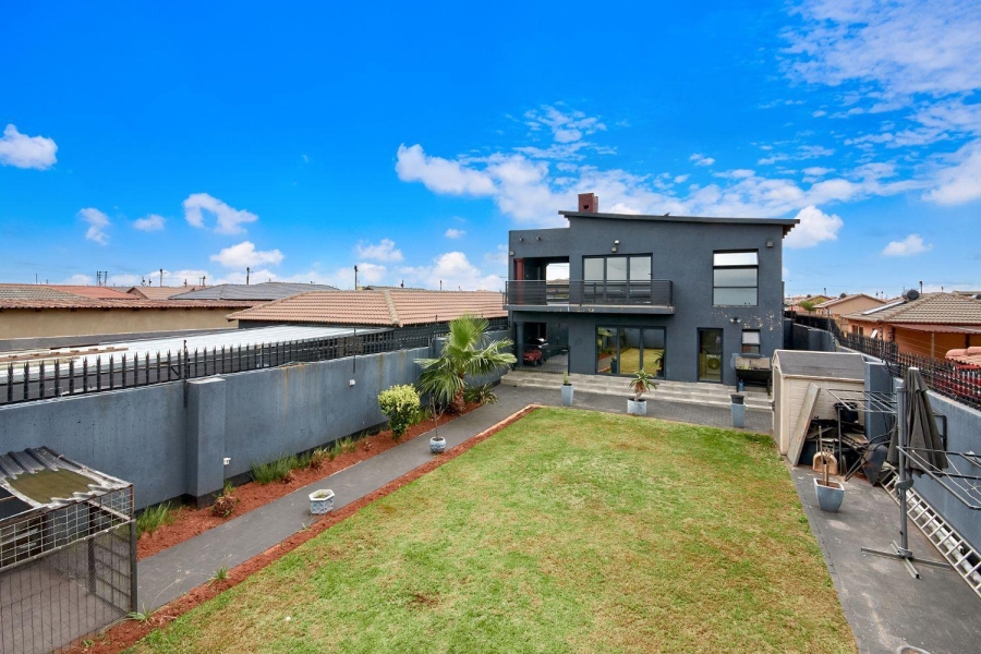3 Bedroom Property for Sale in Protea Glen Gauteng