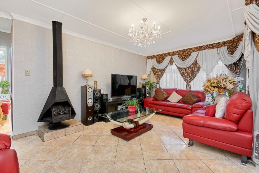 3 Bedroom Property for Sale in Lindhaven Gauteng